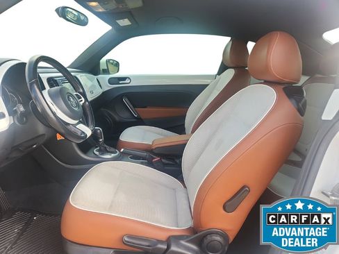 Used 2017 Volkswagen Beetle 1.8T Classic FWD image 18