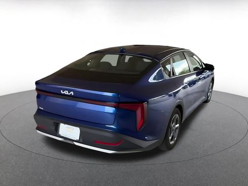 Used 2025 Kia K4 FWD image 12