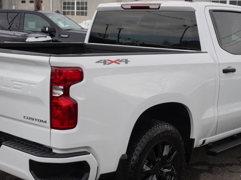 Used 2023 Chevrolet Silverado 1500 Custom image 11