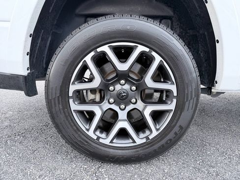Used 2025 RAM 1500 Laramie AWD/4WD image 35