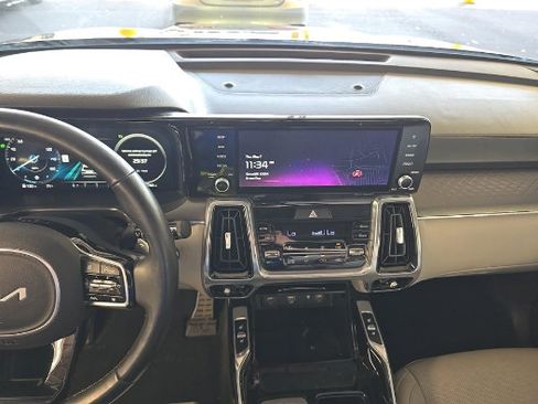 Used 2023 Kia Sorento SX Prestige AWD/4WD image 12
