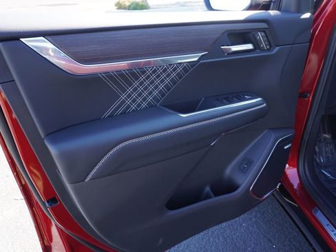 New 2026 GMC Acadia Denali w/ Super Cruise Package image 15