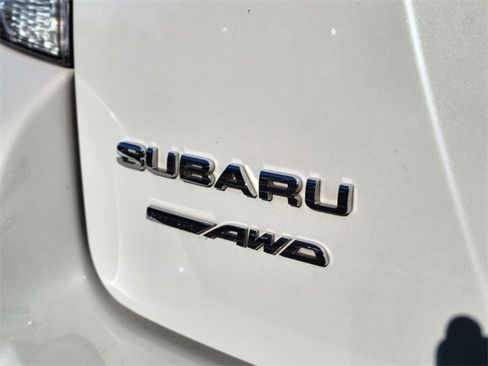 Used 2019 Subaru Crosstrek 2.0i Premium w/ Eyesight System image 10