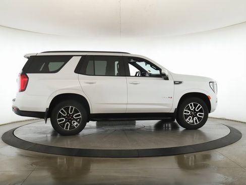 Used 2023 GMC Yukon AT4 image 6