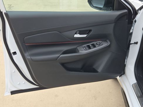 New 2026 Nissan Sentra SR FWD image 11