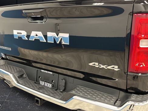 Used 2025 RAM 1500 Laramie w/ Trailer Tow Group AWD/4WD image 40