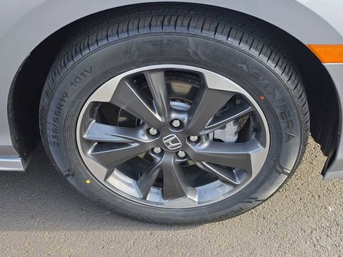 Used 2023 Honda Odyssey Elite image 9