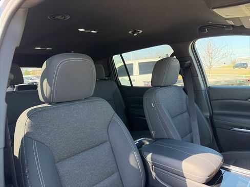 Certified 2024 Chevrolet Traverse LT image 29