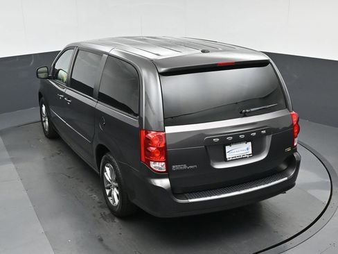 Used 2016 Dodge Grand Caravan SE image 63