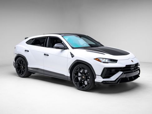 Used 2024 Lamborghini Urus Performante image 9