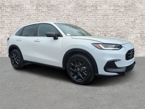Used 2025 Honda HR-V Sport image 1