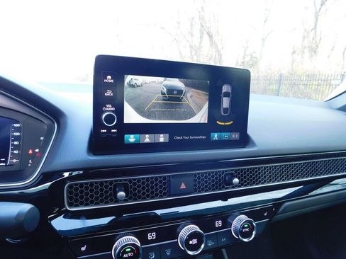 Used 2023 Honda Civic Sport Touring image 8