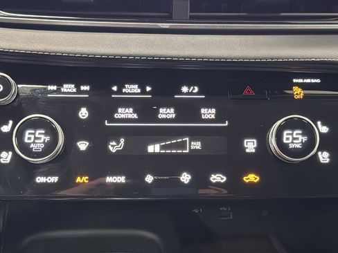 Used 2025 INFINITI QX60 Luxe AWD/4WD image 18