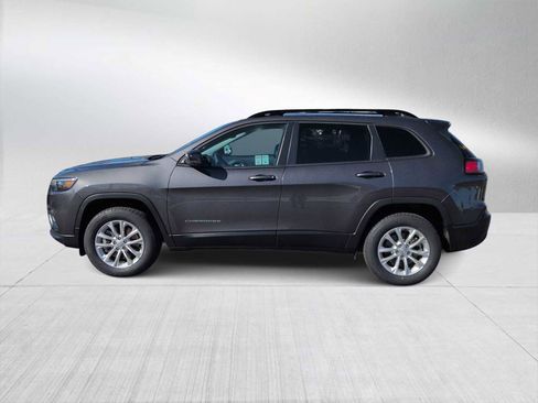 Used 2022 Jeep Cherokee Latitude Lux w/ Sun & Sound Group image 5