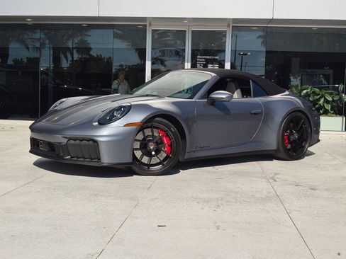 Used 2025 Porsche 911 Carrera GTS RWD image 1