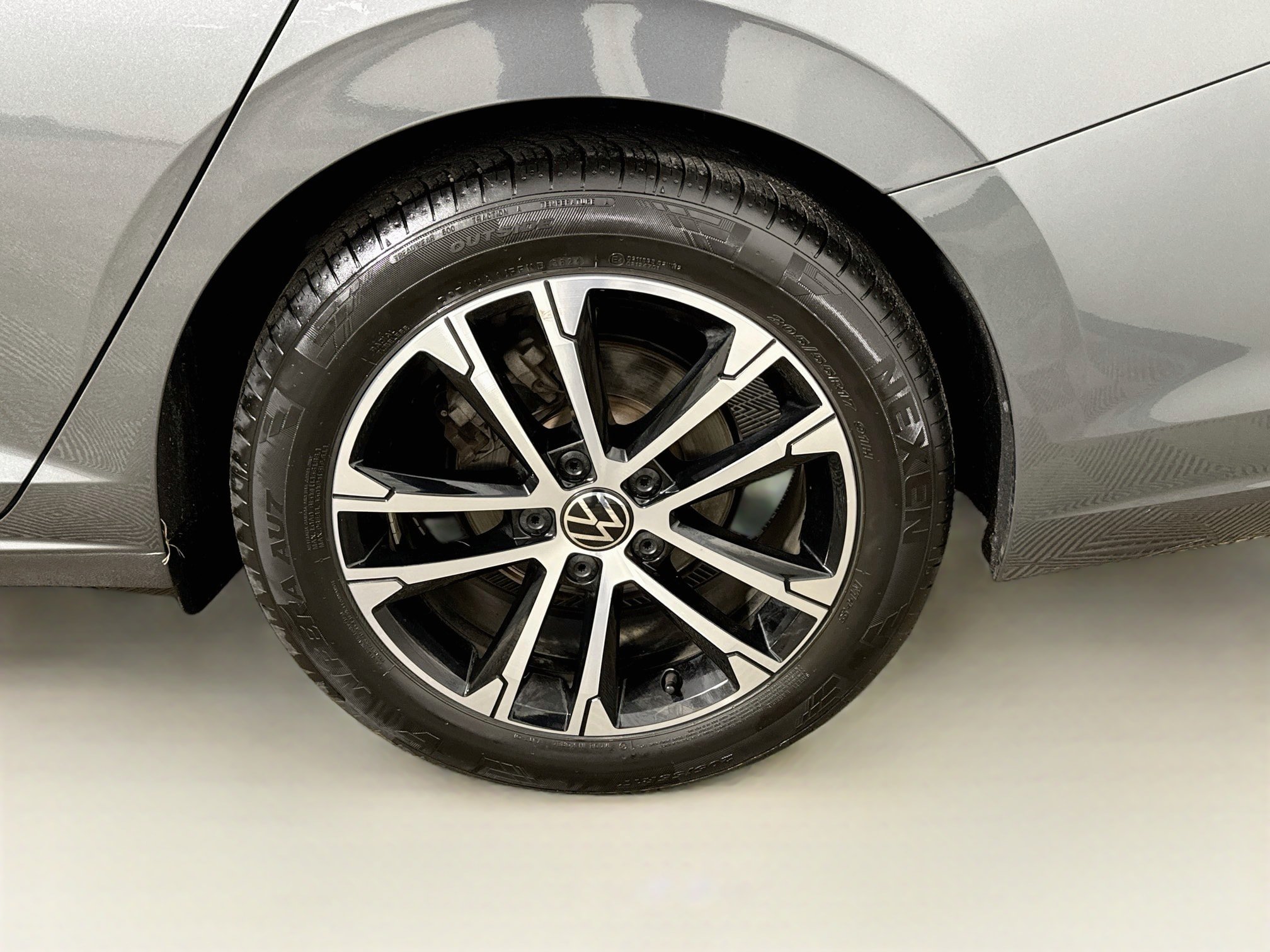 Used 2025 Volkswagen Jetta Sport FWD image 29