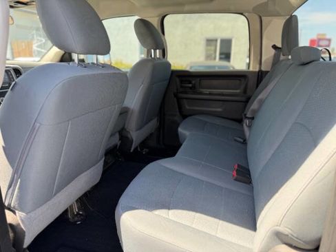 Used 2018 RAM 2500 Tradesman w/ Chrome Appearance Group AWD/4WD image 12