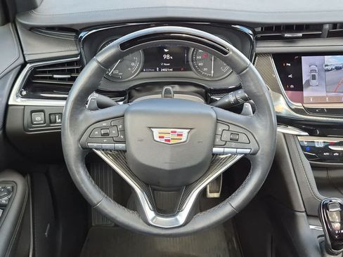 Used 2024 Cadillac XT6 Sport w/ Technology Package AWD/4WD image 24