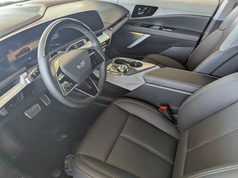 Used 2026 Cadillac Optiq Sport 1 RWD image 20