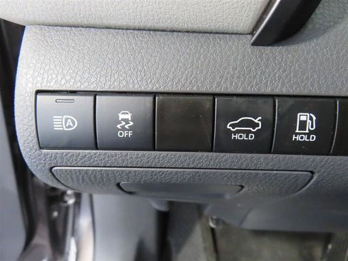 Used 2023 Toyota Camry LE FWD image 13
