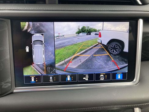 Used 2021 GMC Yukon XL Denali w/ Denali Ultimate Package AWD/4WD image 21