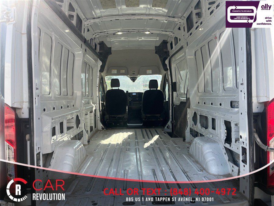 Used 2025 Ford Transit 250 148 High Roof RWD image 6