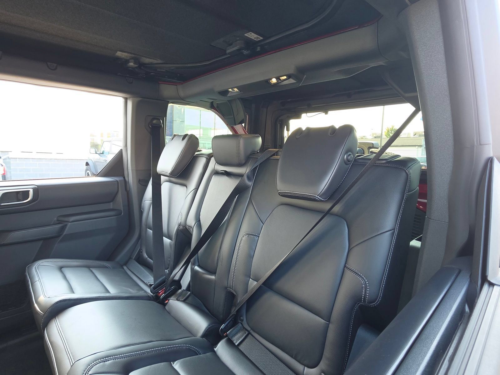 New 2026 Ford Bronco Outer Banks w/ Sasquatch Package AWD/4WD image 11