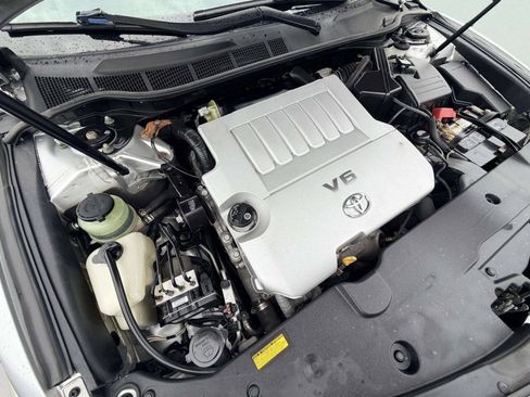 Used 2010 Toyota Camry LE FWD image 11