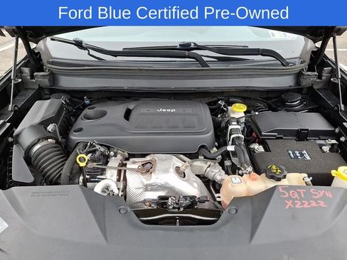 Used 2020 Jeep Cherokee Latitude Plus AWD/4WD image 29