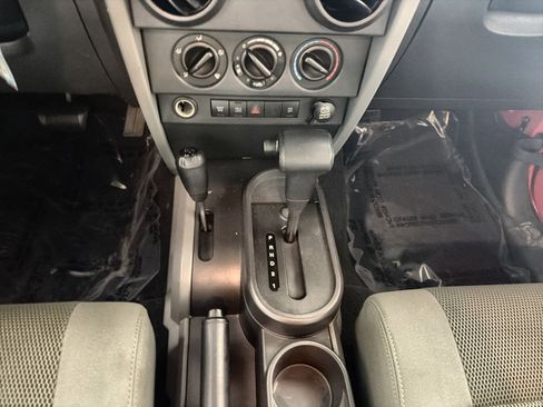 Used 2007 Jeep Wrangler Unlimited Rubicon image 20