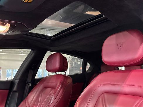 Used 2016 Maserati Quattroporte S image 34