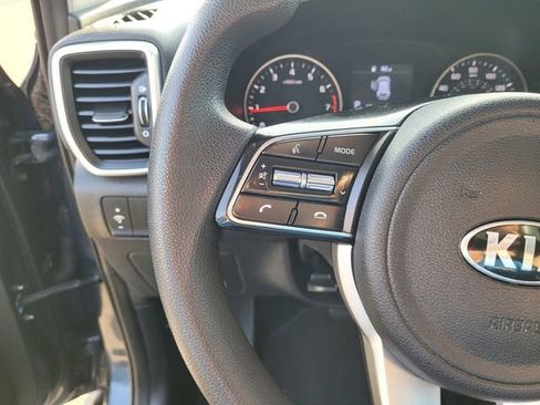 Used 2022 Kia Sportage LX FWD image 19
