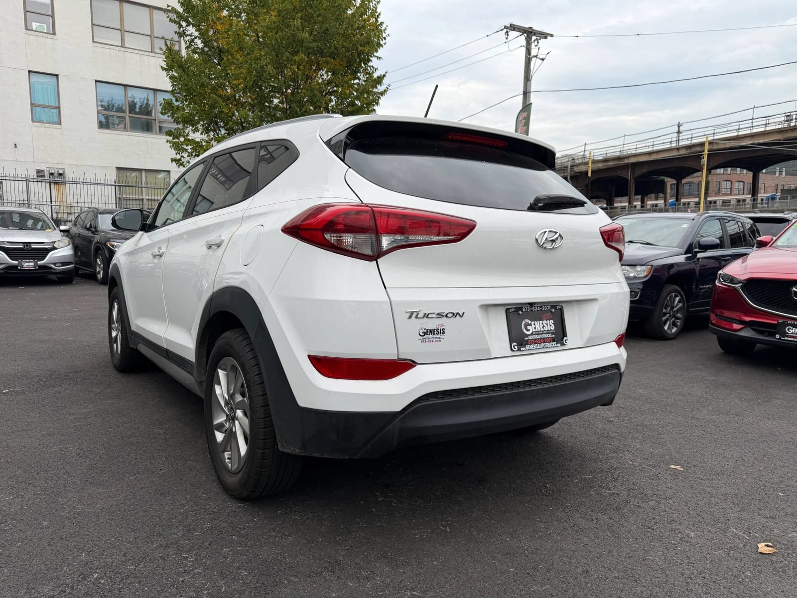 Used 2017 Hyundai Tucson SE w/ SE Popular Package 02 AWD/4WD image 7
