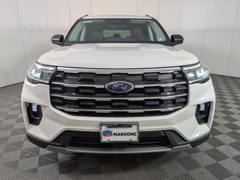 New 2025 Ford Explorer Active w/ Active Comfort Package image 2