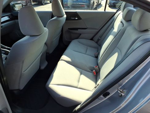 Used 2017 Honda Accord LX image 6