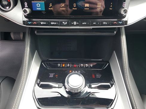 New 2026 Jeep Grand Wagoneer Limited image 40