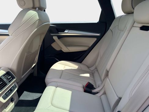 Used 2025 Audi Q5 2.0T Premium AWD/4WD image 13