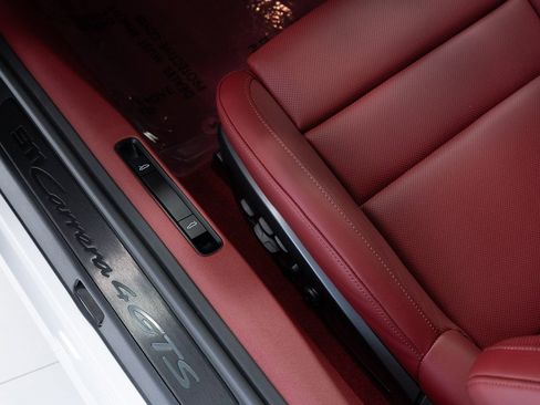 Used 2025 Porsche 911 Carrera 4 GTS image 12