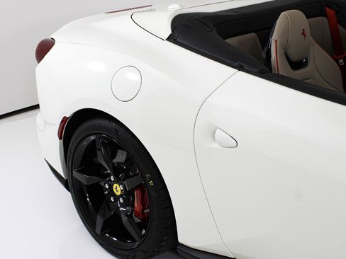 Used 2023 Ferrari Portofino M image 15