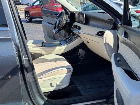 Used 2020 Hyundai Palisade Limited FWD image 19