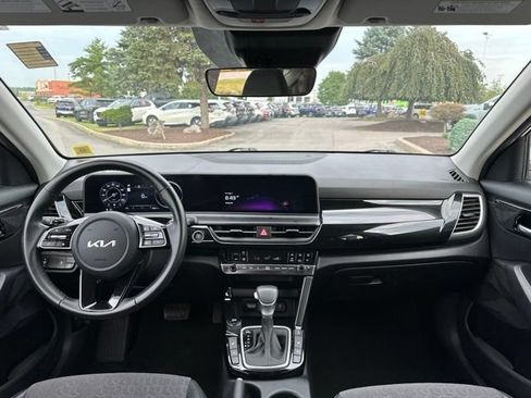 Used 2024 Kia Seltos S AWD/4WD image 16