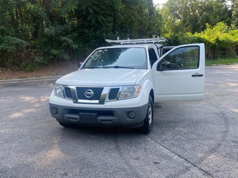 Used 2018 Nissan Frontier S RWD image 42