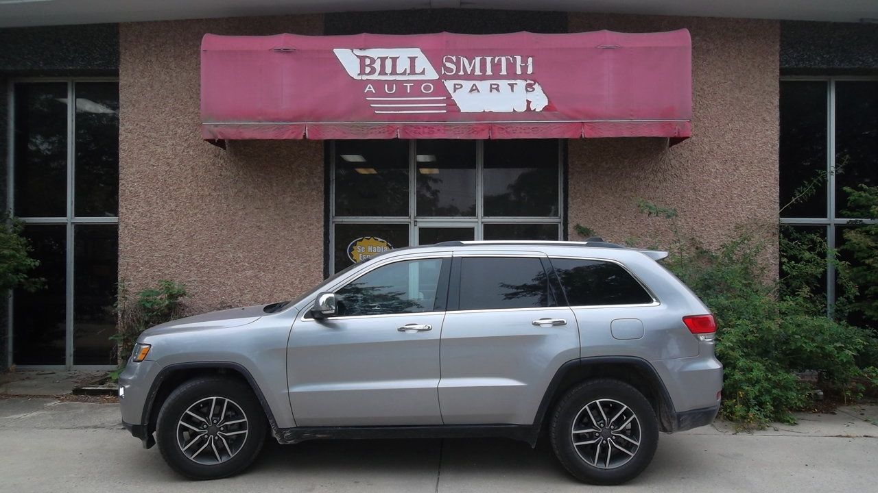 Used 2019 Jeep Grand Cherokee Limited RWD image 2