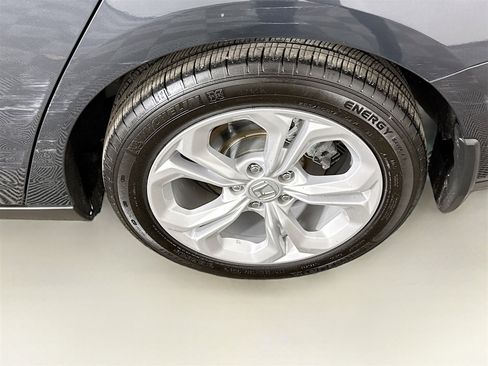 Used 2025 Honda Accord LX image 23