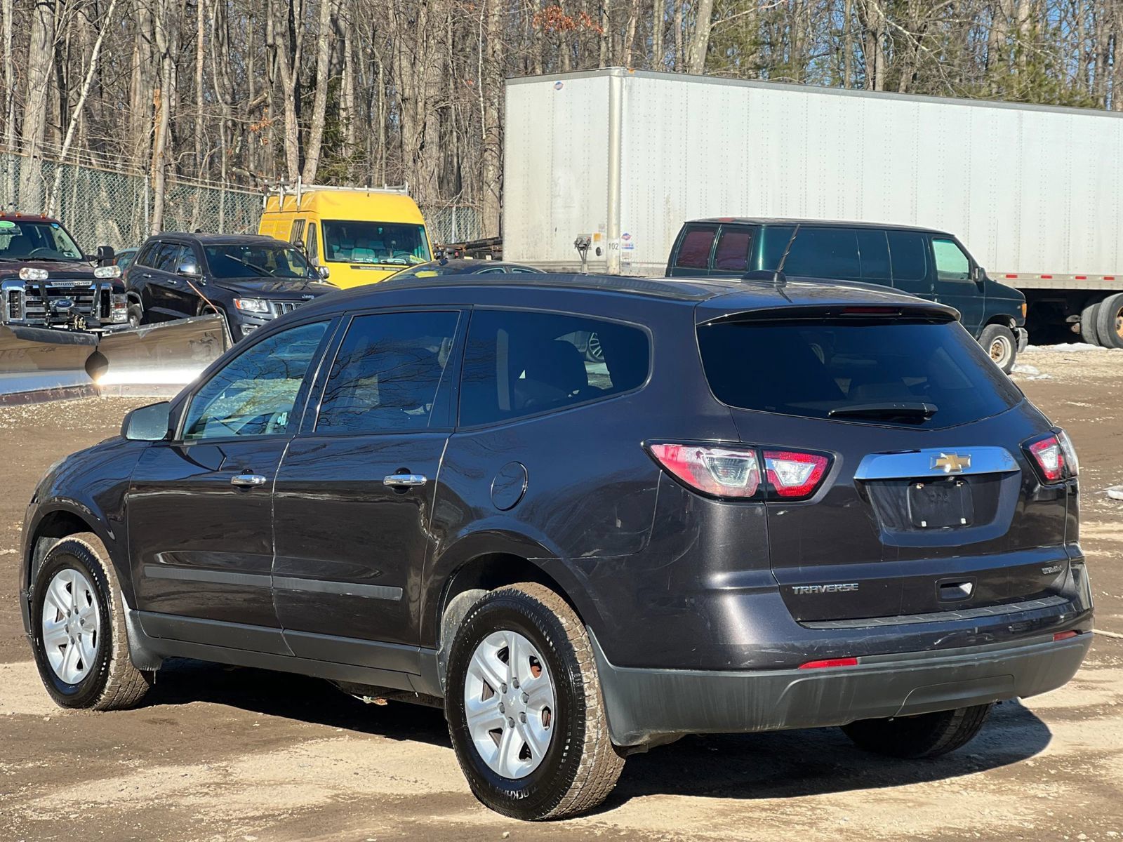 Used 2017 Chevrolet Traverse LS FWD image 4