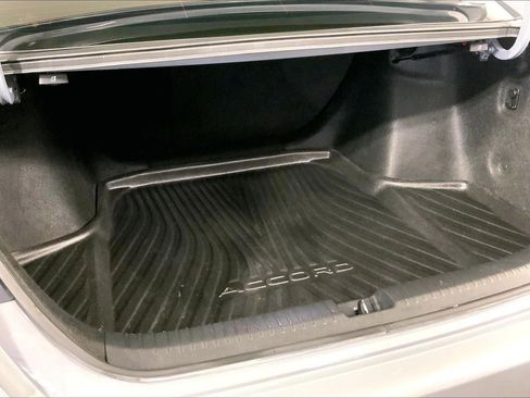 Used 2023 Honda Accord Sport image 4