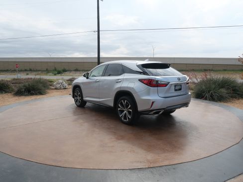 Used 2019 Lexus RX 350 FWD image 4