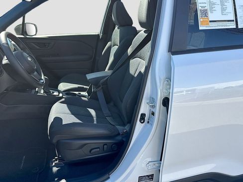 Used 2025 Subaru Forester Premium image 19