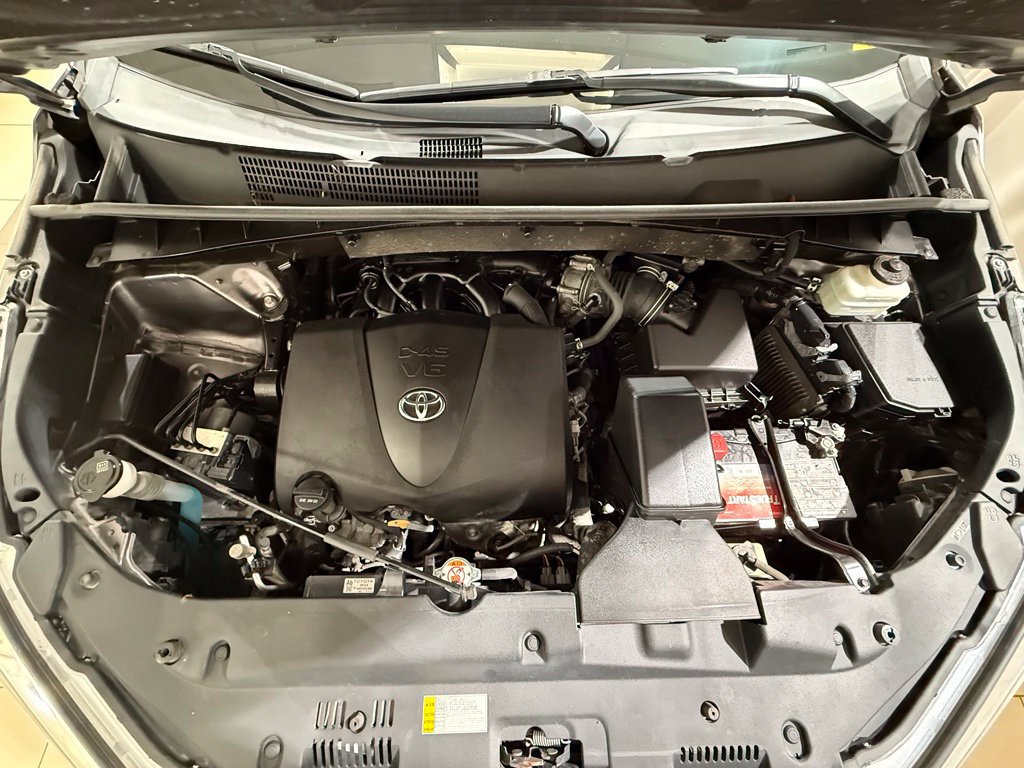 Used 2019 Toyota Highlander XLE AWD/4WD image 10