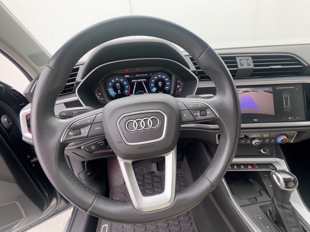Used 2024 Audi Q3 2.0T Premium AWD/4WD image 10